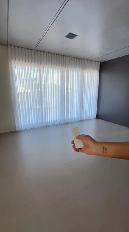 Cortina automatizada de tecido