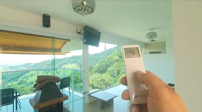 Cortina rolo automatizada