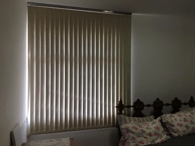 Persiana vertical para quarto