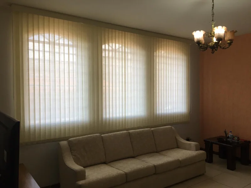 Persianas para sala vertical