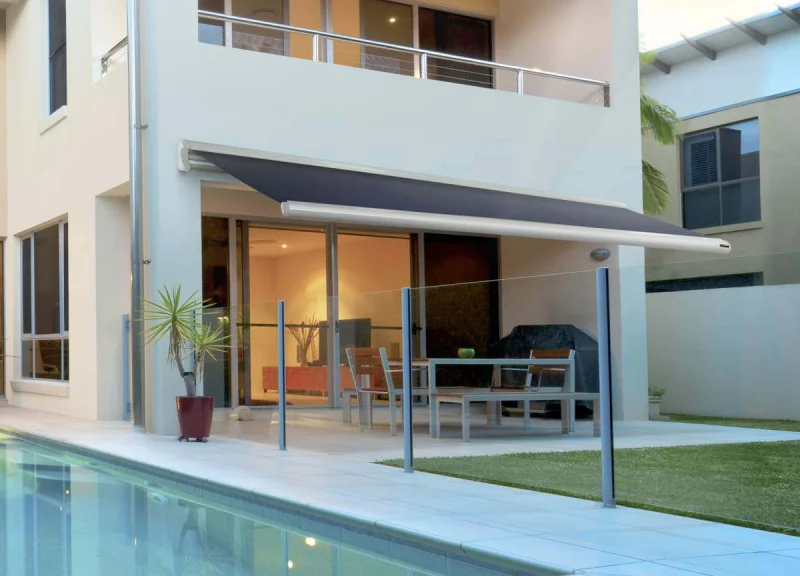 Toldo de braço articulado